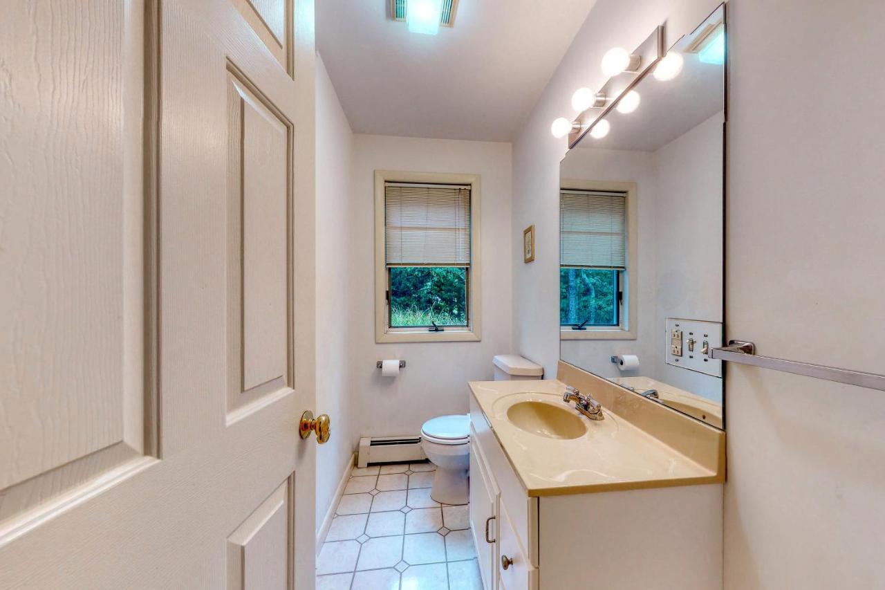 Dodgers Hole Villa Edgartown Exterior photo